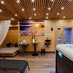 Miracle Seasons Apartmanhotel Lipótszentmiklós