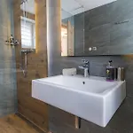 Miracle Seasons Apartmanhotel Lipótszentmiklós