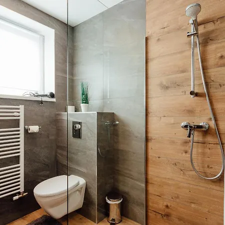 Hotel apartamentowy Miracle Seasons 4*