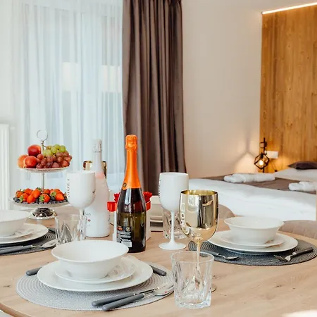 Miracle Seasons Hotel apartamentowy