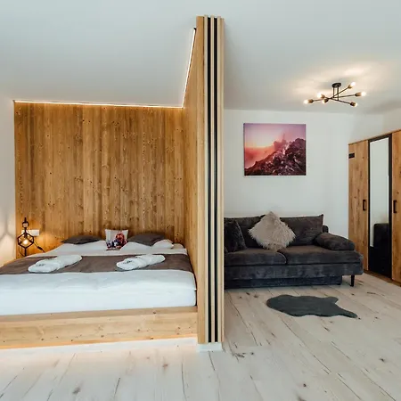 Miracle Seasons アパートホテル 4*