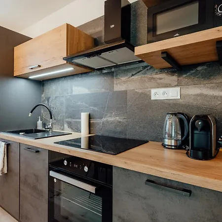 Apartmanhotel Miracle Seasons Lipótszentmiklós