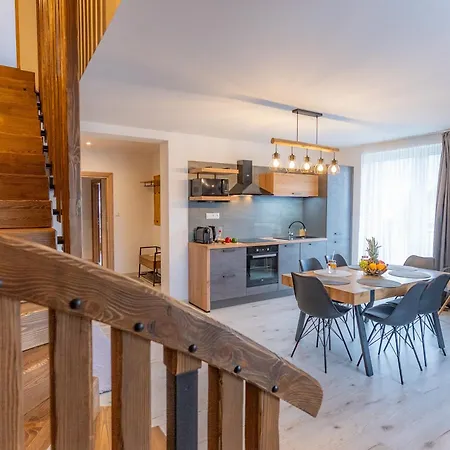 Miracle Seasons Hotel apartamentowy Liptowski Mikułasz